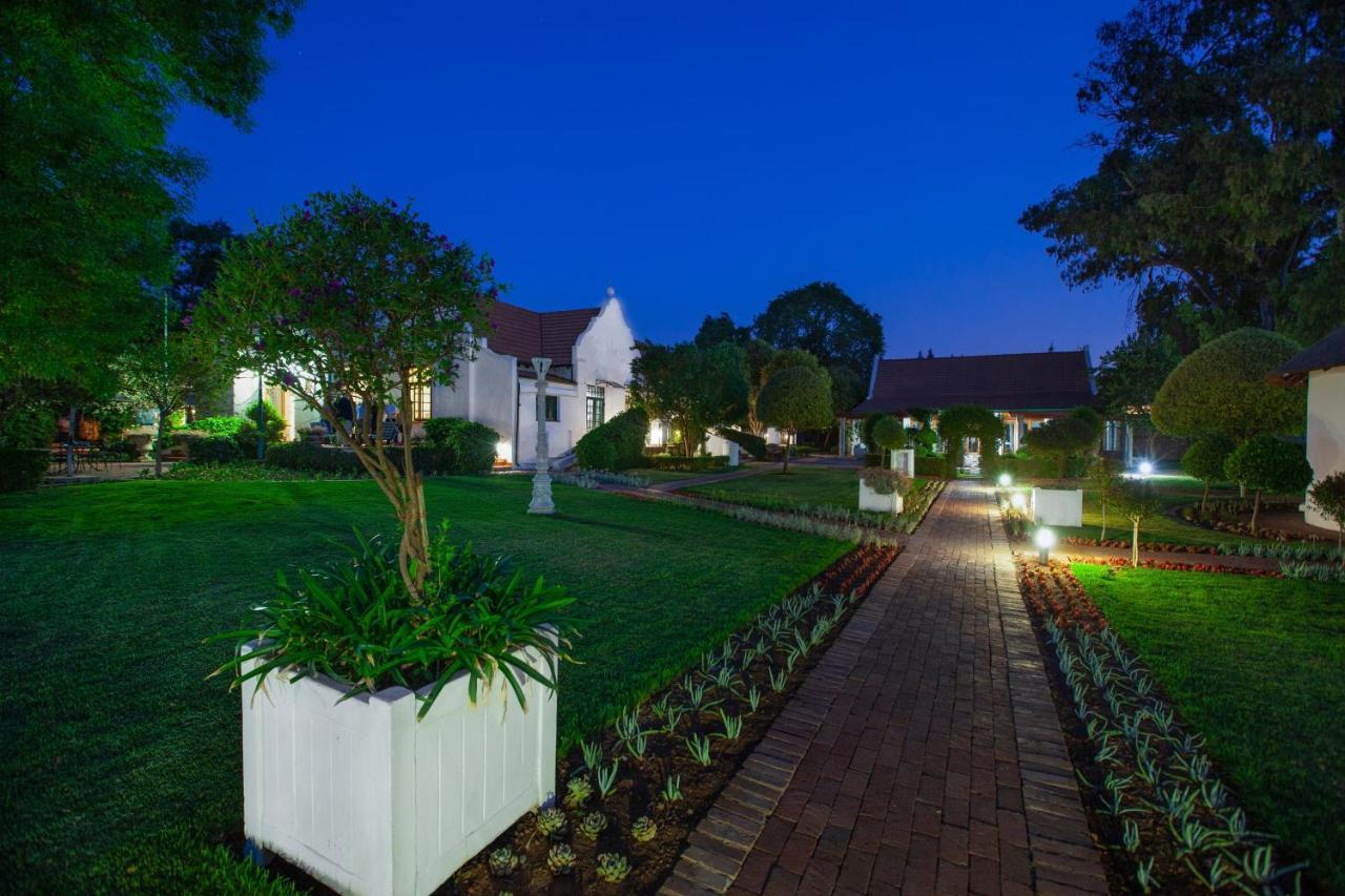 River Meadow Manor Centurion Exterior foto